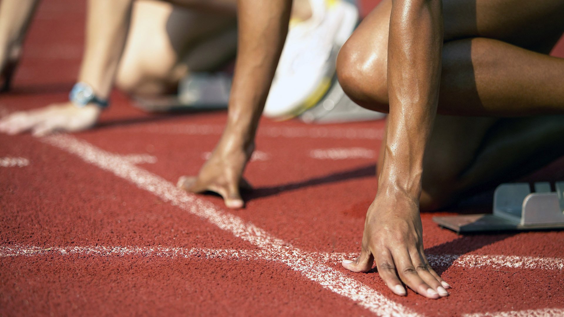 德约科维奇赛事官方发布精彩发挥新规，湖人争议不断！